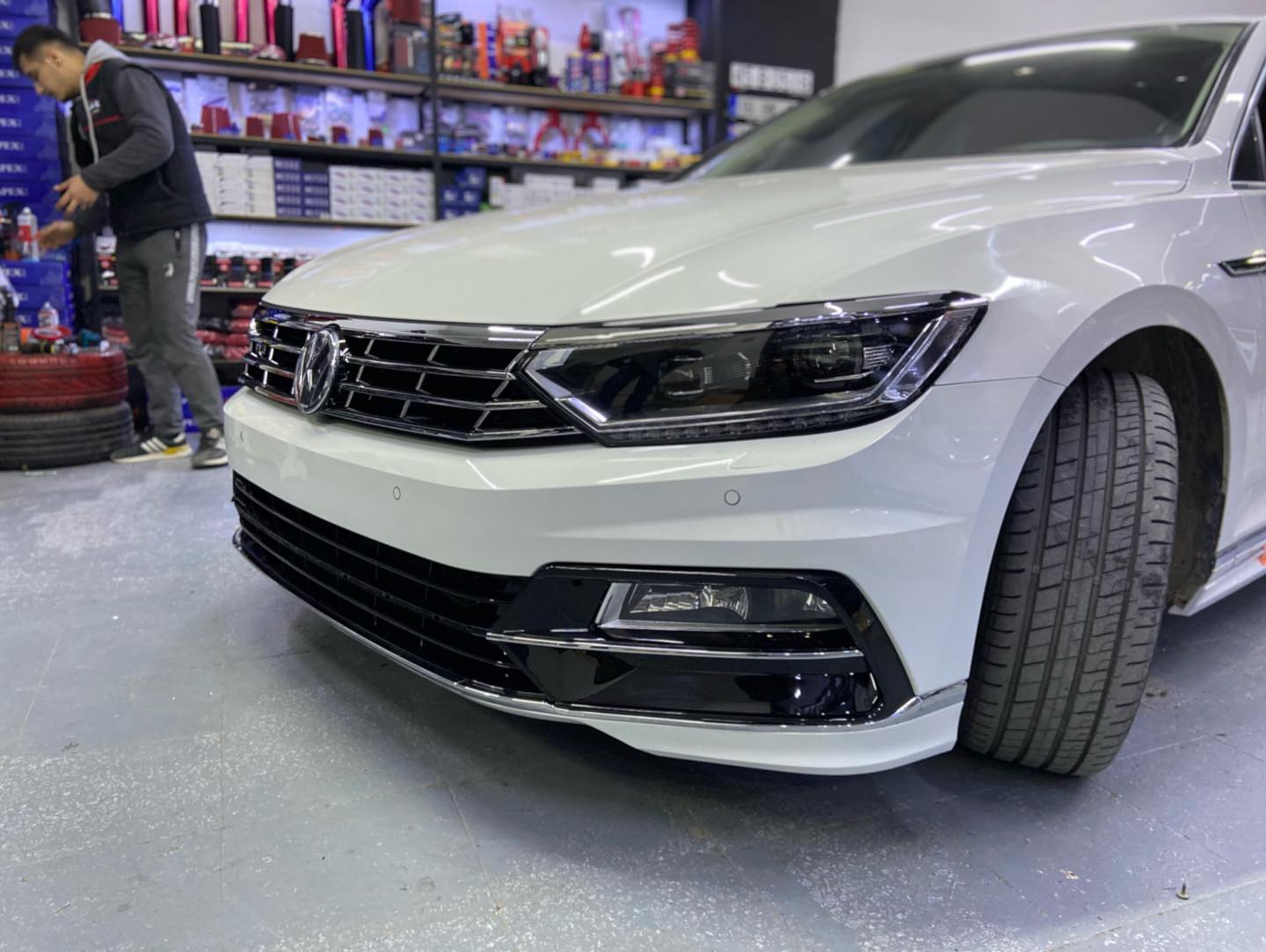 Volkswagen Passat B8 R Line Body Kit (Taiwan) - Görsel 5
